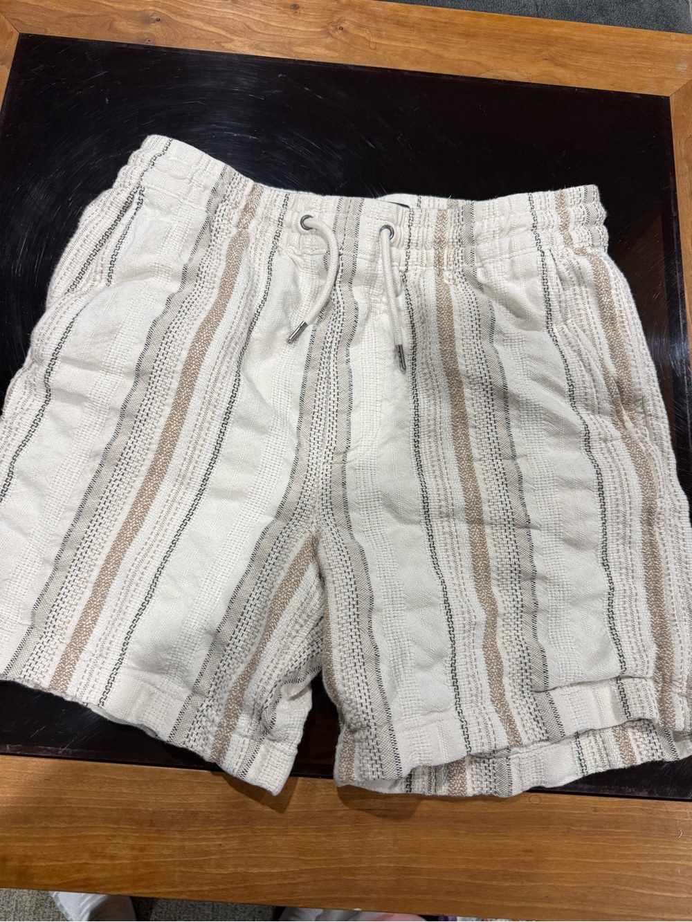 Men's Striped Drawstring Athletic Shorts - Cream/Tan